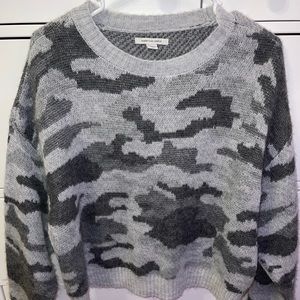American eagle sweater